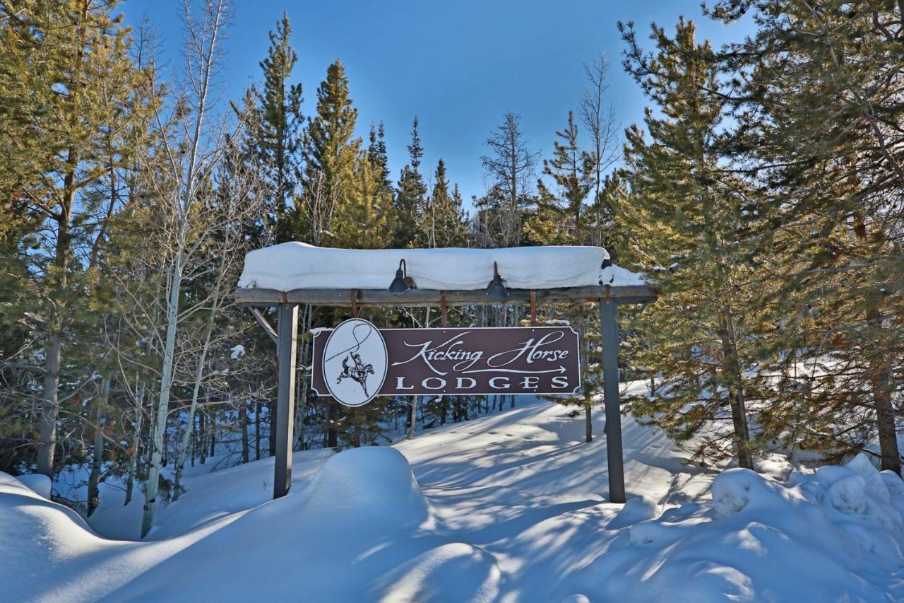 Kicking Horse Lodges 3-202 Грэнби Экстерьер фото